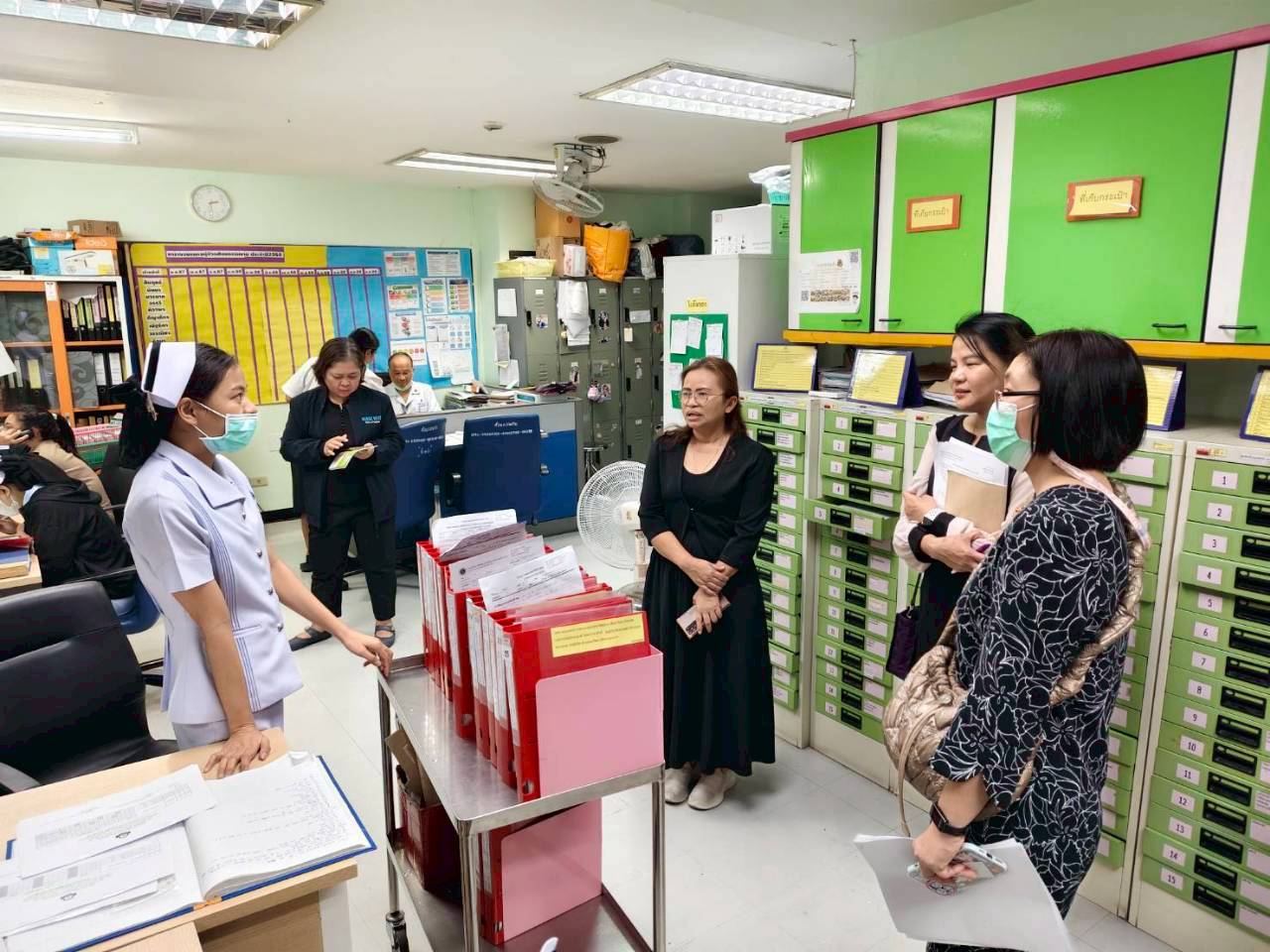 การตรวจเยี่ยมโครงการวิจัย ณ โรงพยาบาลหลวงพ่อทวีศักดิ์ ชุตินฺธโร อุทิศ 07